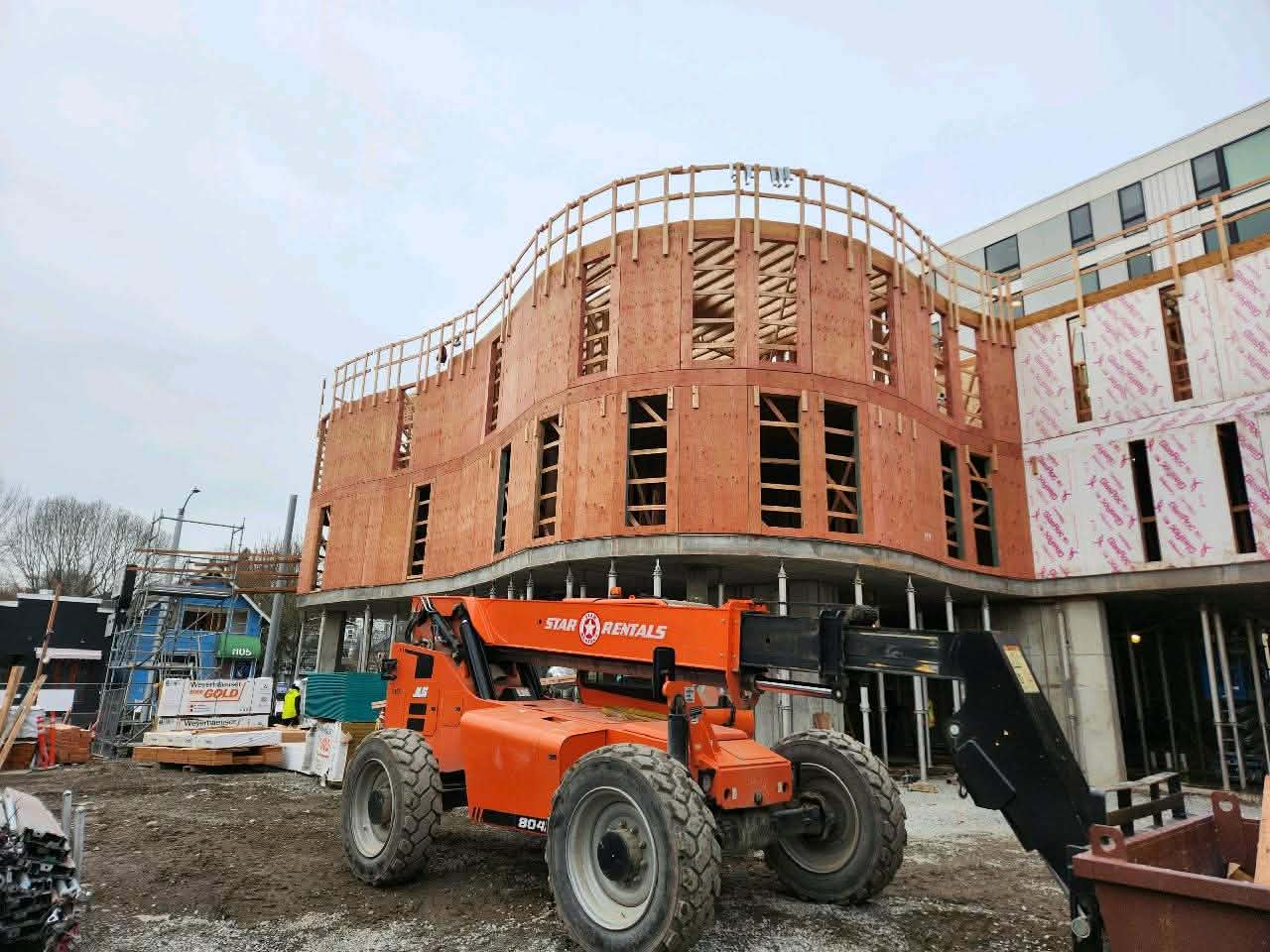 Curved commercial framing project under construction